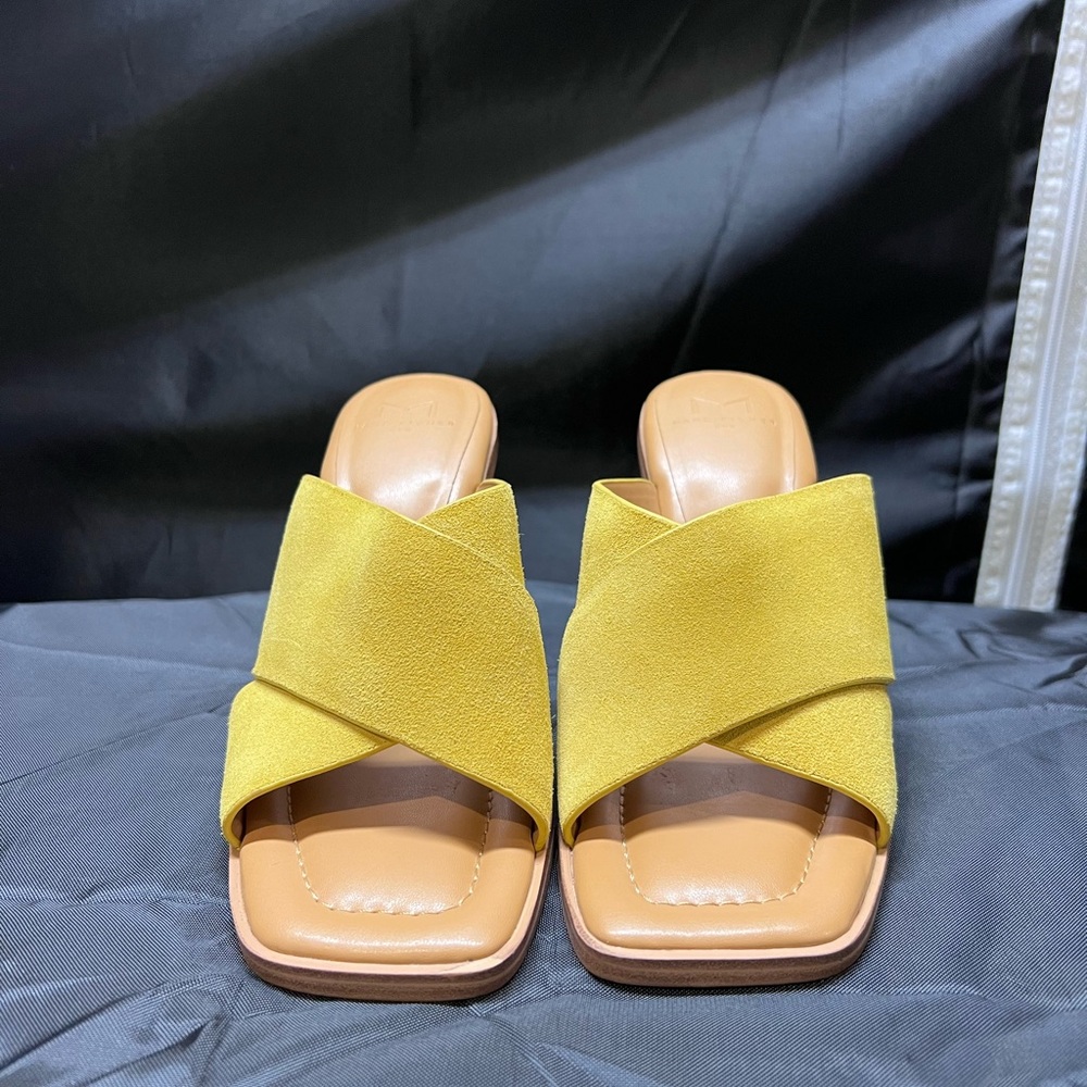 Marc Fisher Yellow Tan Mules Modern Slip-On